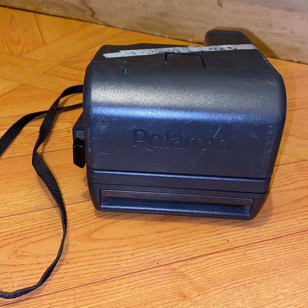 Polaroid One Step Auto Focus Camera
